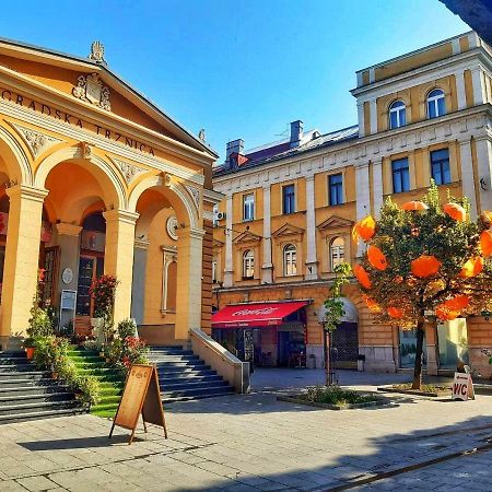 Crown Daire Saraybosna Dış mekan fotoğraf